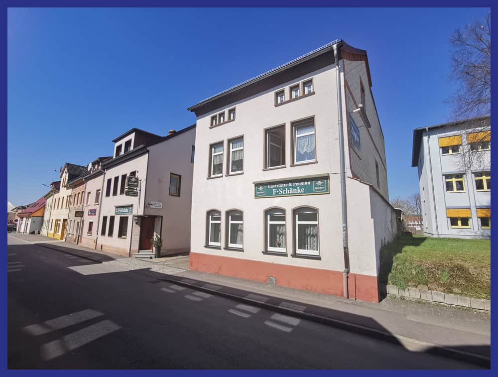 Straßenansicht