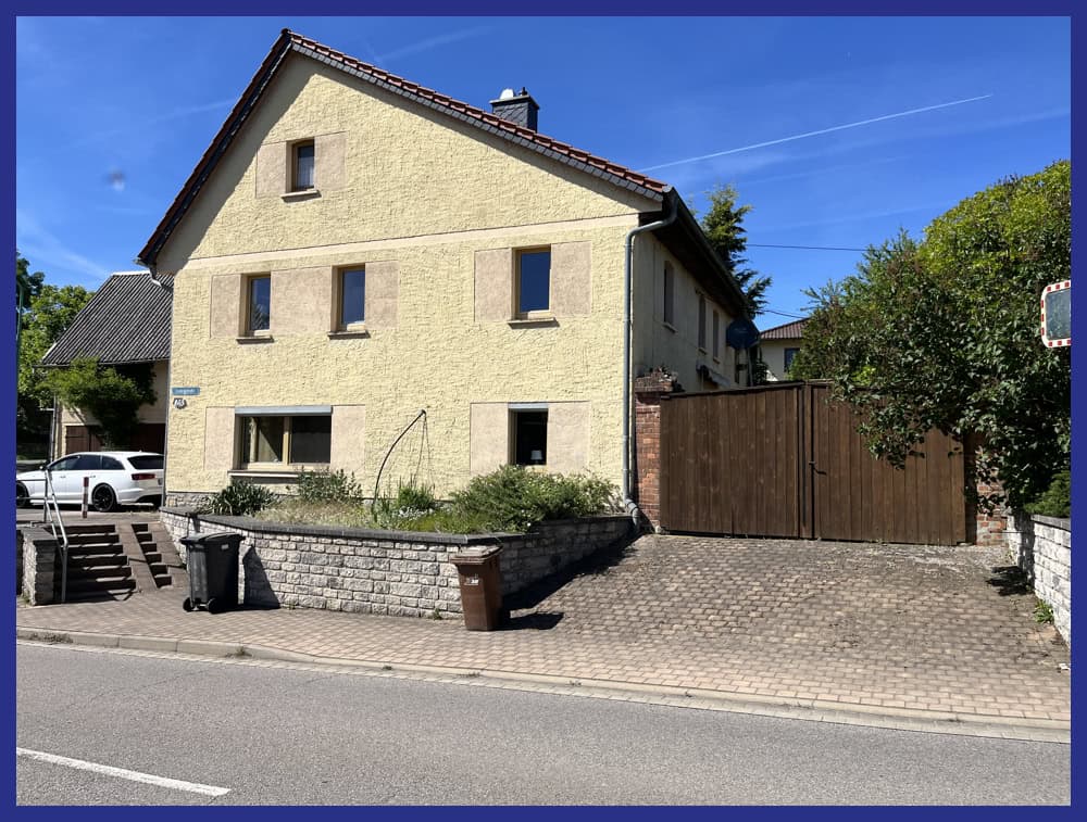 Straßenansicht