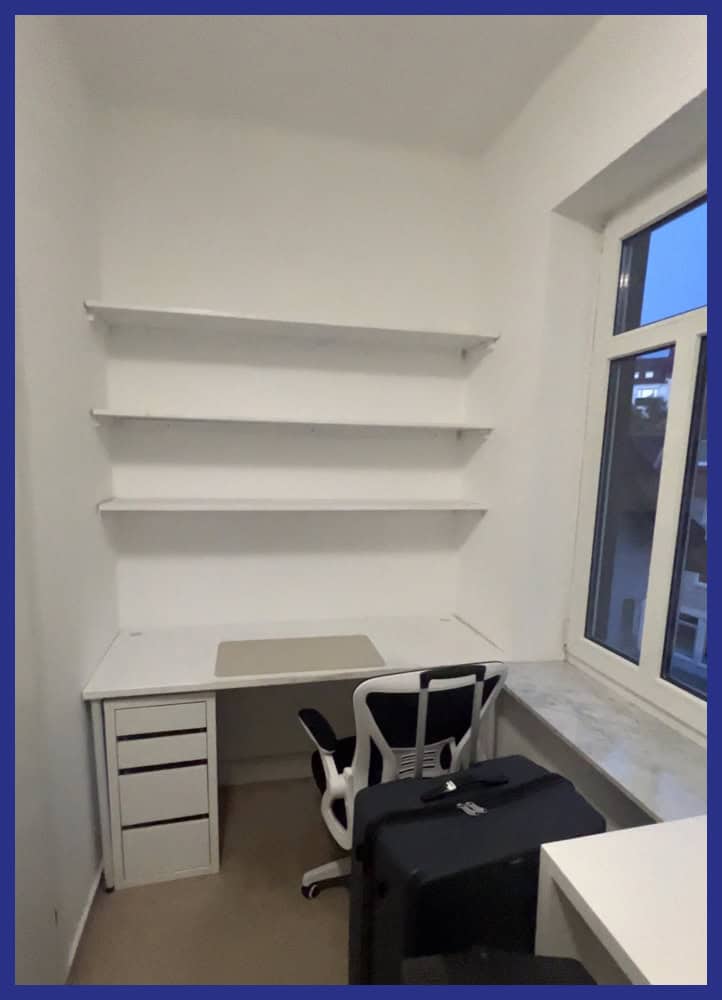 Zimmer mit opt. Möbeln