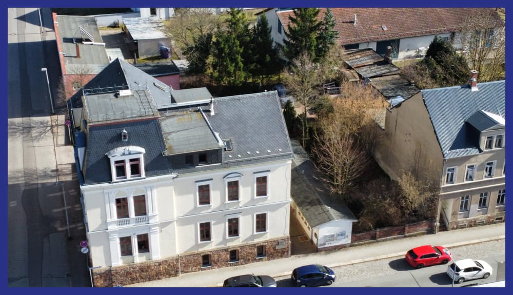 Praxis oder Büro mit darüberliegender Wohnung 2 Straßenansicht